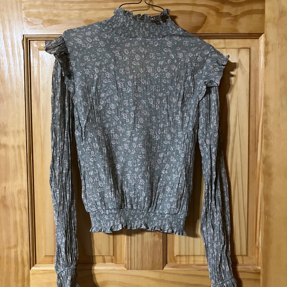 Women’s vintage boutique top